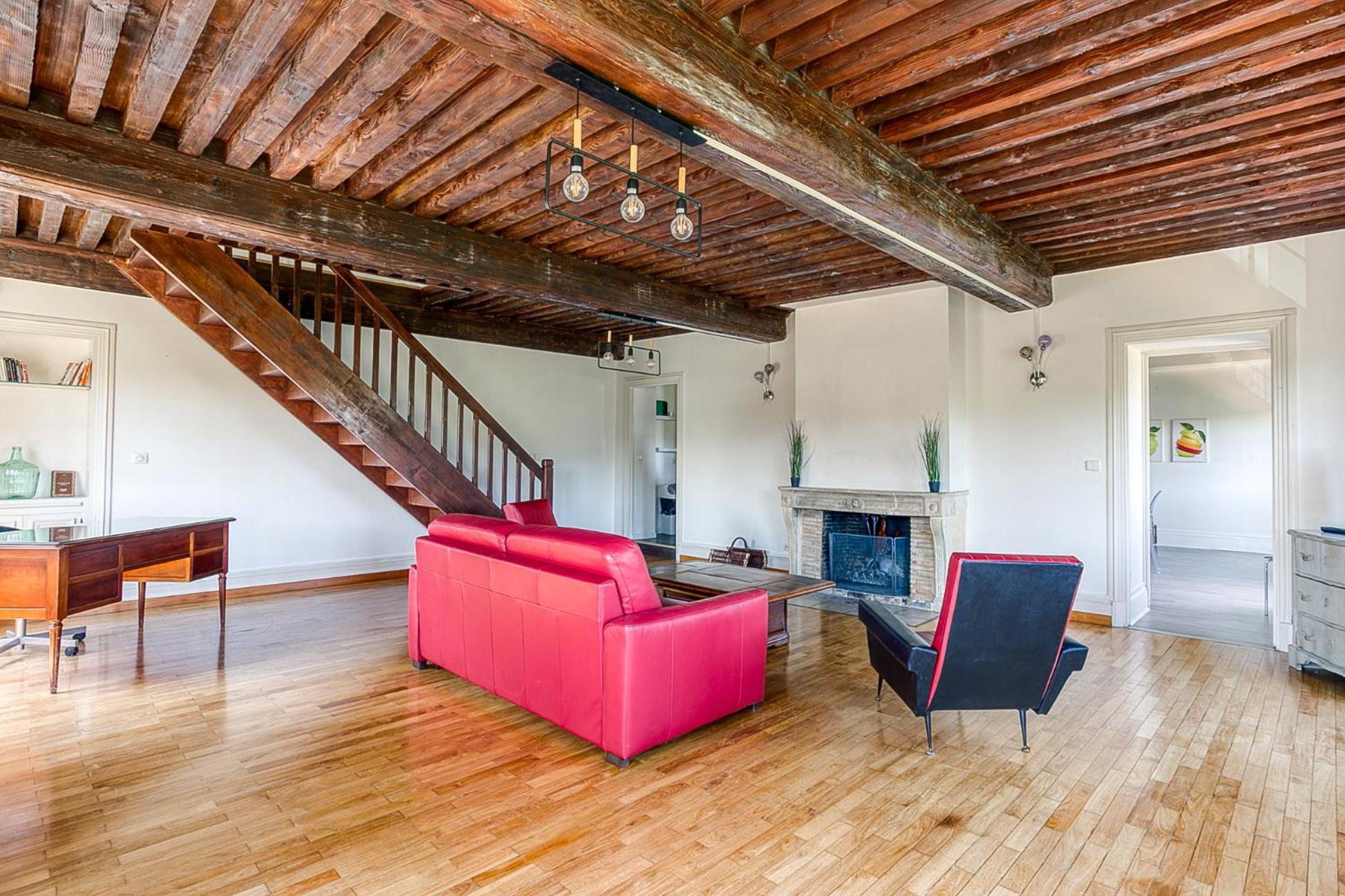 Sejourner Au Chateau De La Roue Grand Appartement Lissieu Exteriér fotografie