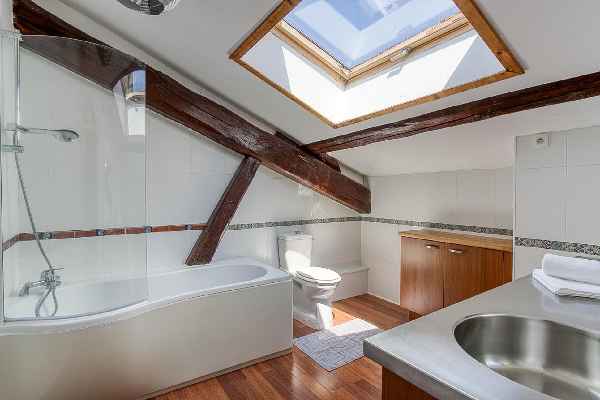 Sejourner Au Chateau De La Roue Grand Appartement Lissieu Exteriér fotografie